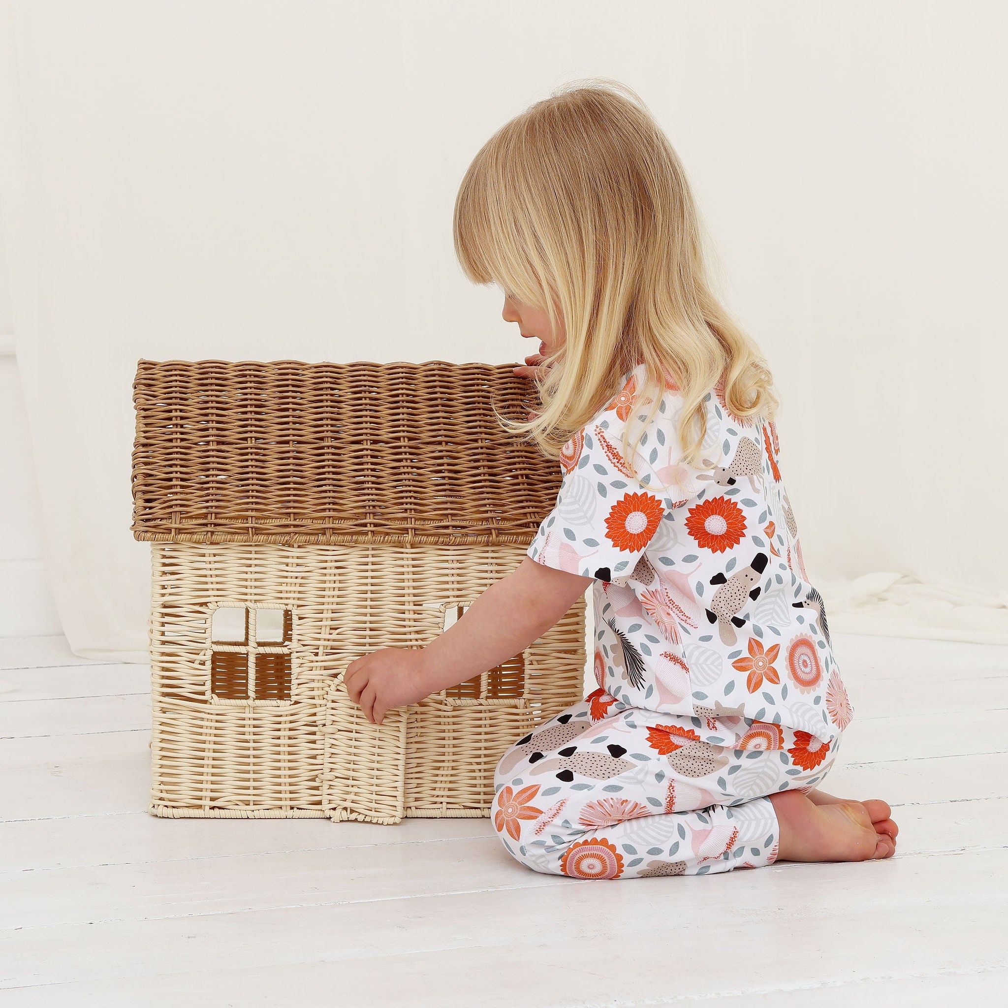 Pebble-and-Poppet-Australian-Bush-Baby-Animals-Jocelyn-Proust-tshirt-pants-girl-toddler