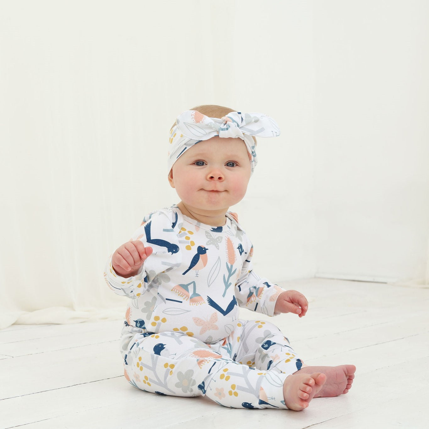 Pebble-and-Poppet-Birdy-Lou-Jane-baby-pants-headband