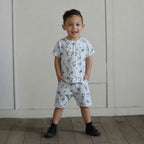 Little boy wearing Best Friends Forever organic cotton kids tee with cute puppy dog print